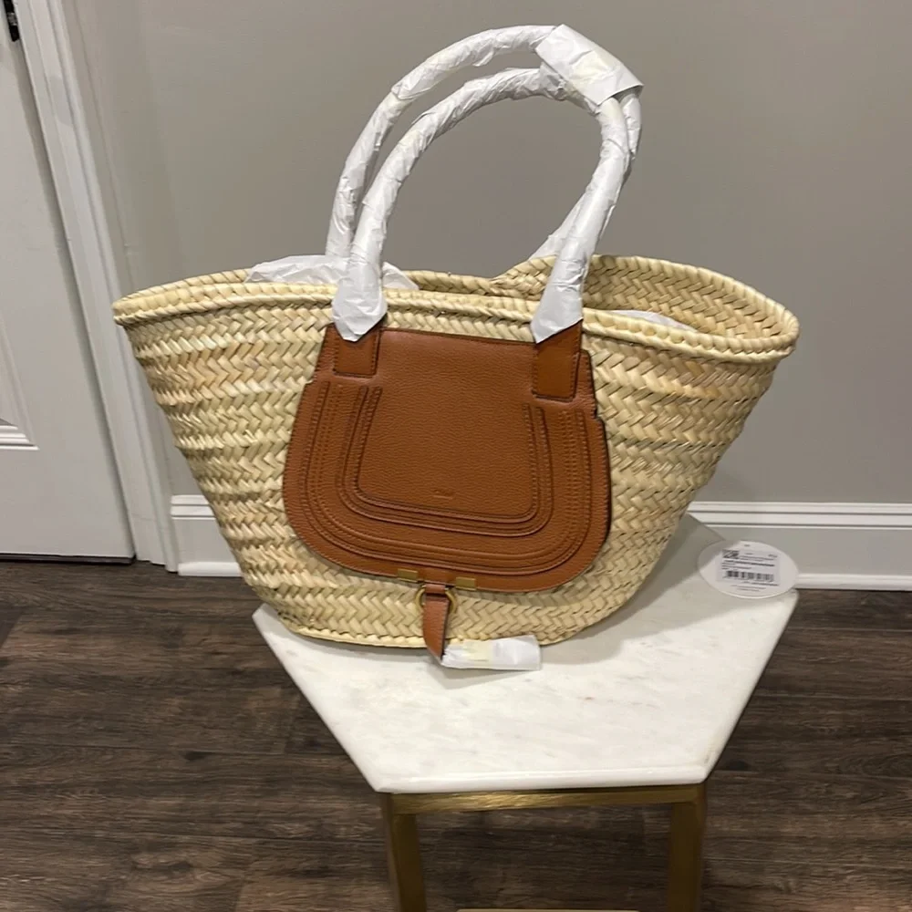 Chloe medium marcie basket tote NWT in Tan - Picture 2 of 5